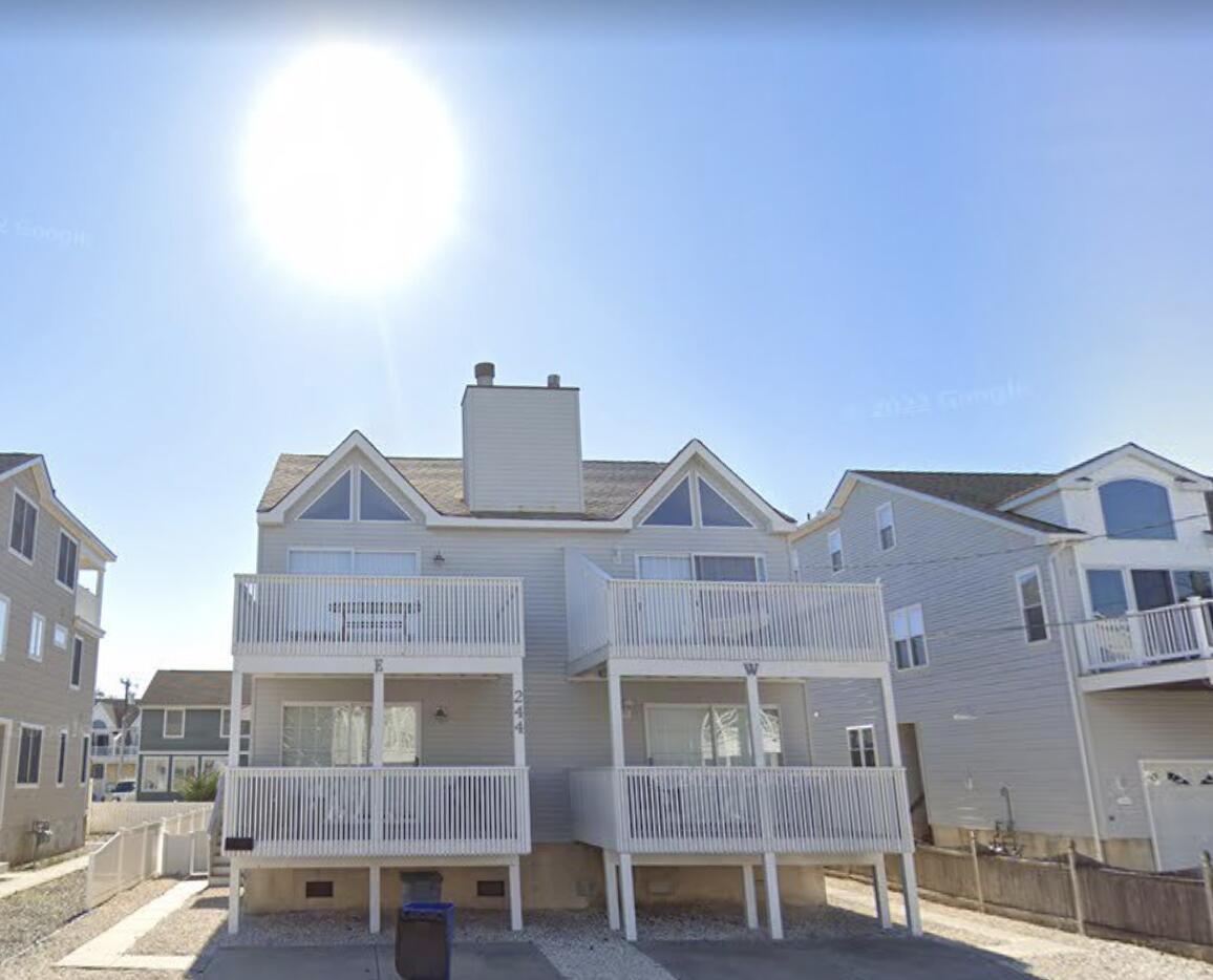 Long & Foster Vacation Rentals-244 24th Street, West-image-1
