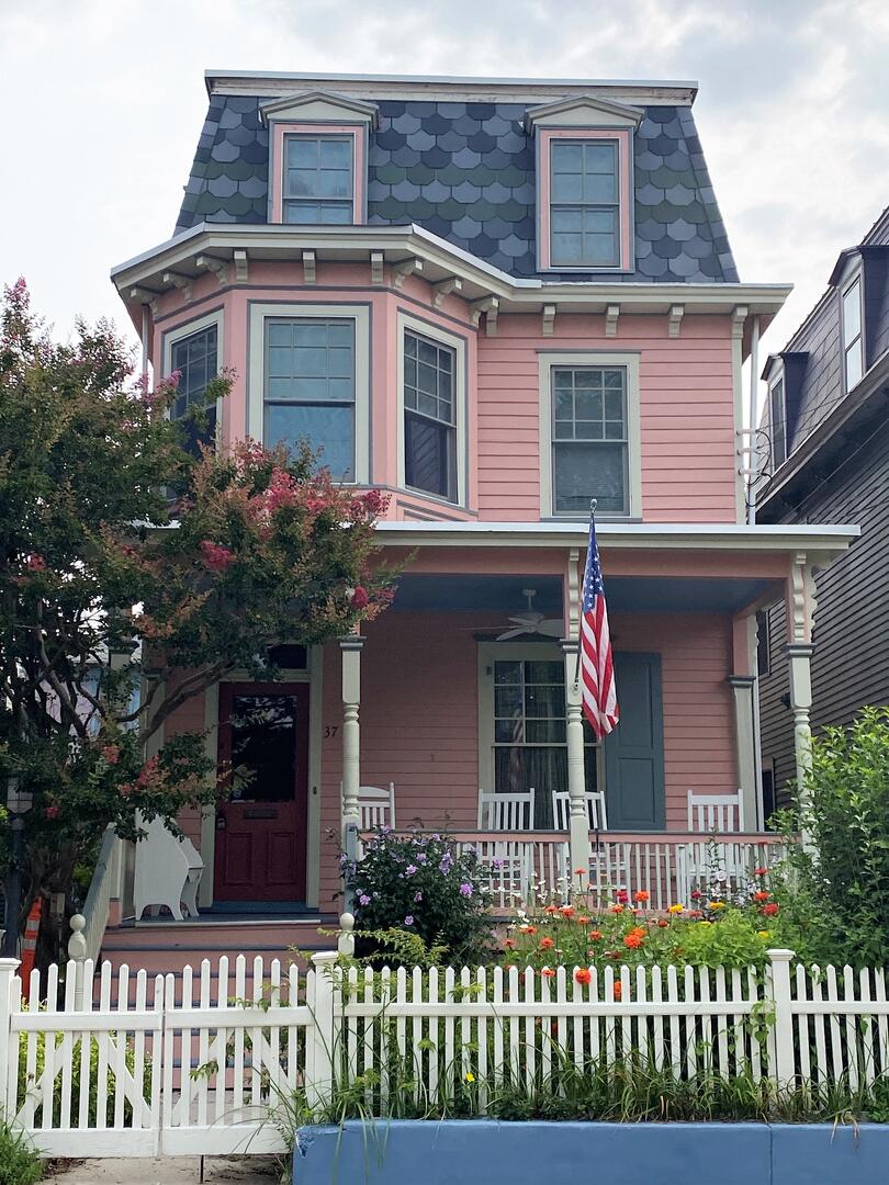 Long & Foster Vacation Rentals-37 Jackson Street-image-1