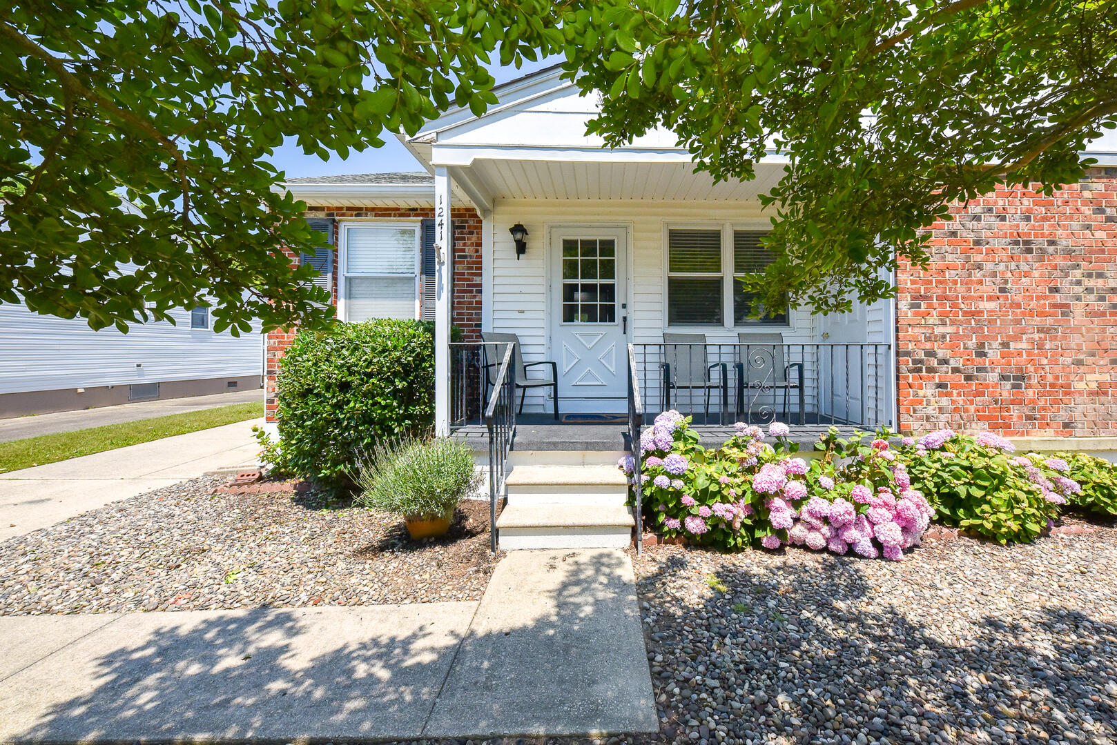 Long & Foster Vacation Rentals-1241 Pennsylvania Ave-image-1