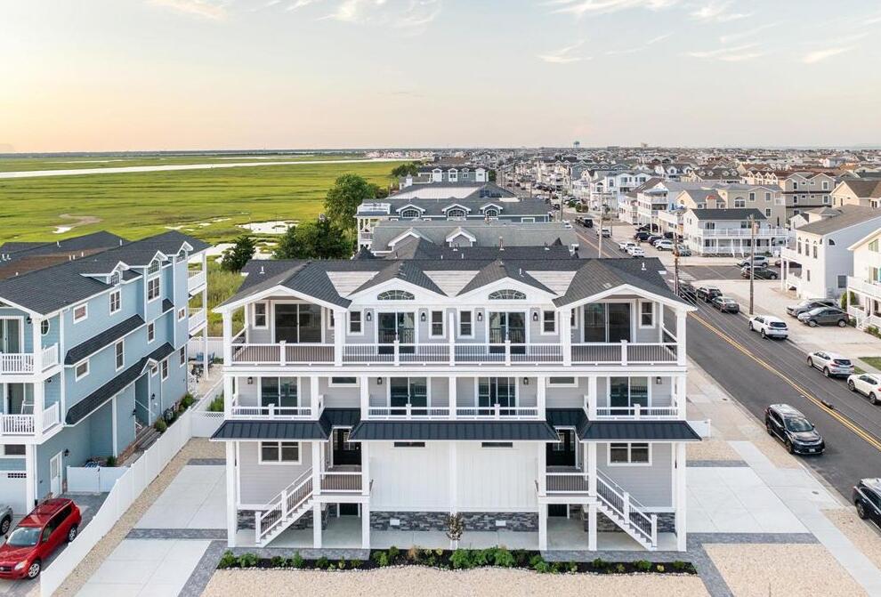 Long & Foster Vacation Rentals-205 75th Street West-image-1