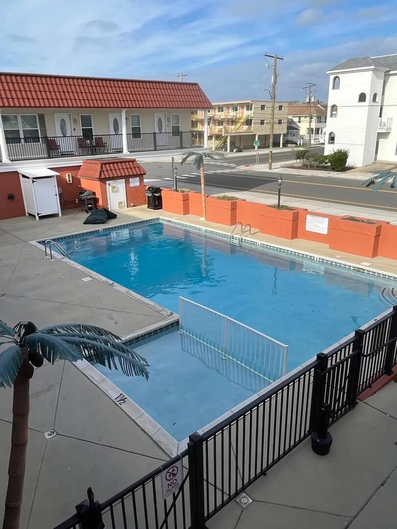Long & Foster Vacation Rentals-1605 Ocean Ave #212-image-1