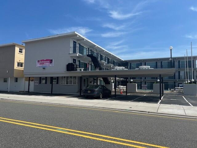 Long & Foster Vacation Rentals-405 Ocean Ave. Unit 304-image-1