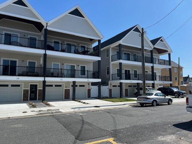 Long & Foster Vacation Rentals-143 E. Pine Ave - 2nd Floor-image-1