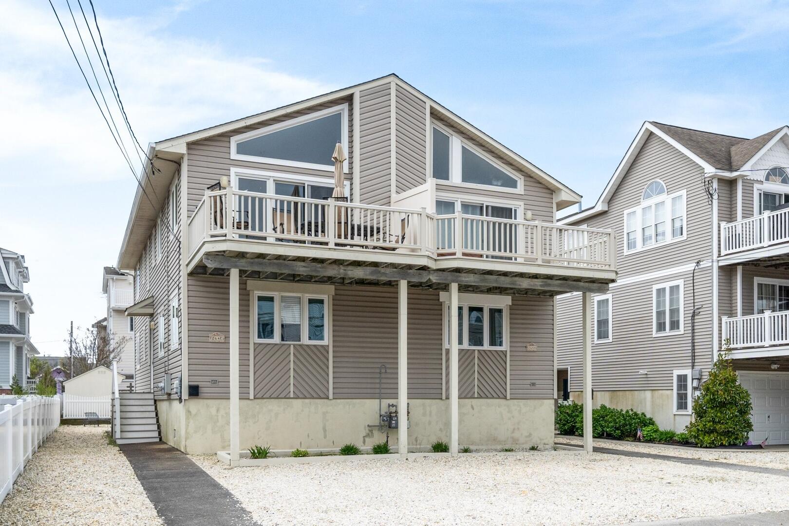 Long & Foster Vacation Rentals-264 34th Street East-image-1