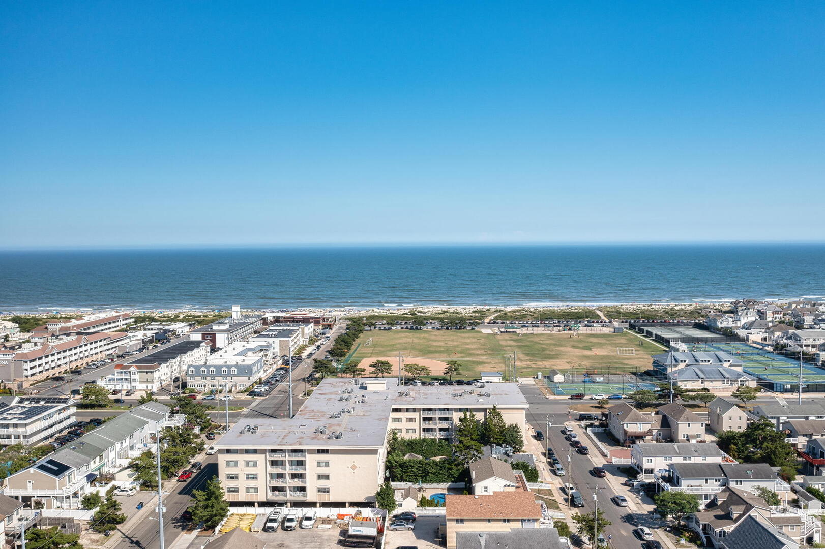 Long & Foster Vacation Rentals-8001 Second Ave #302-image-1