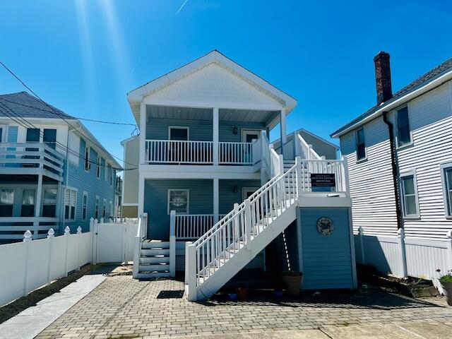 Long & Foster Vacation Rentals-414 E 17th Ave, 1st flr-image-1