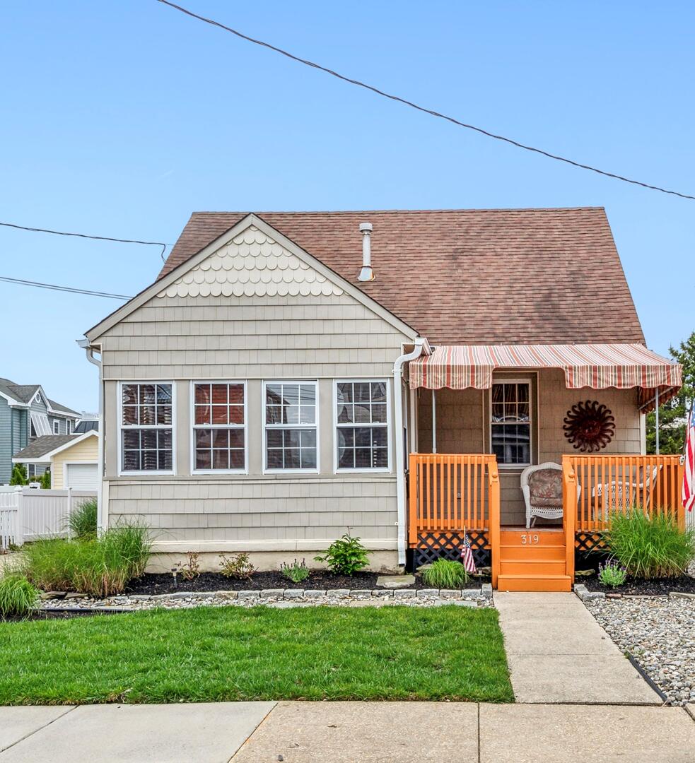 Long & Foster Vacation Rentals-319 86th Street-image-1