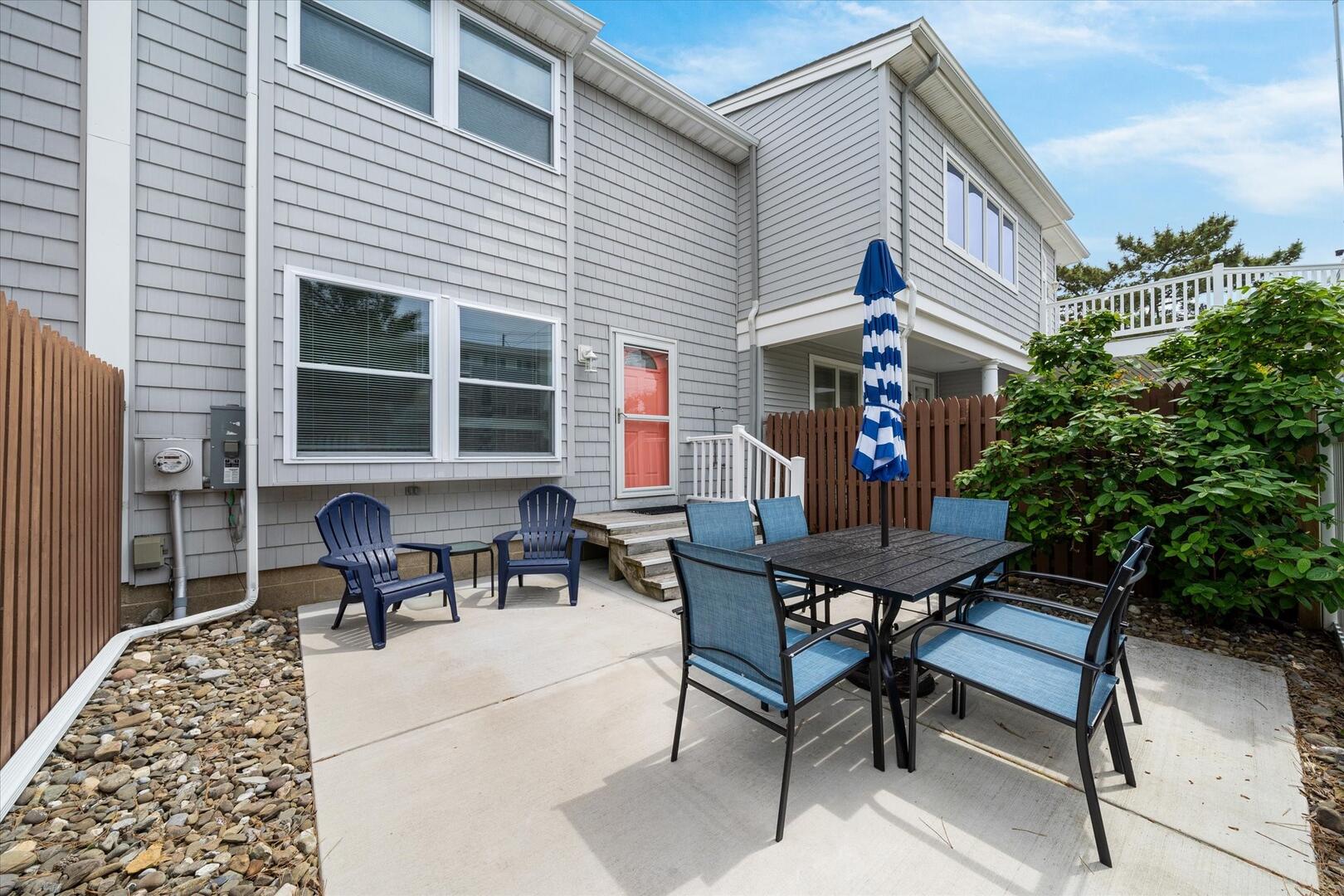 Long & Foster Vacation Rentals-243 80th Street-image-1