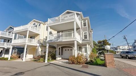 Long & Foster Vacation Rentals-85 85th Street #1-image-1