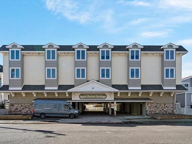 Long & Foster Vacation Rentals-317 83rd St., Unit # 4-image-1