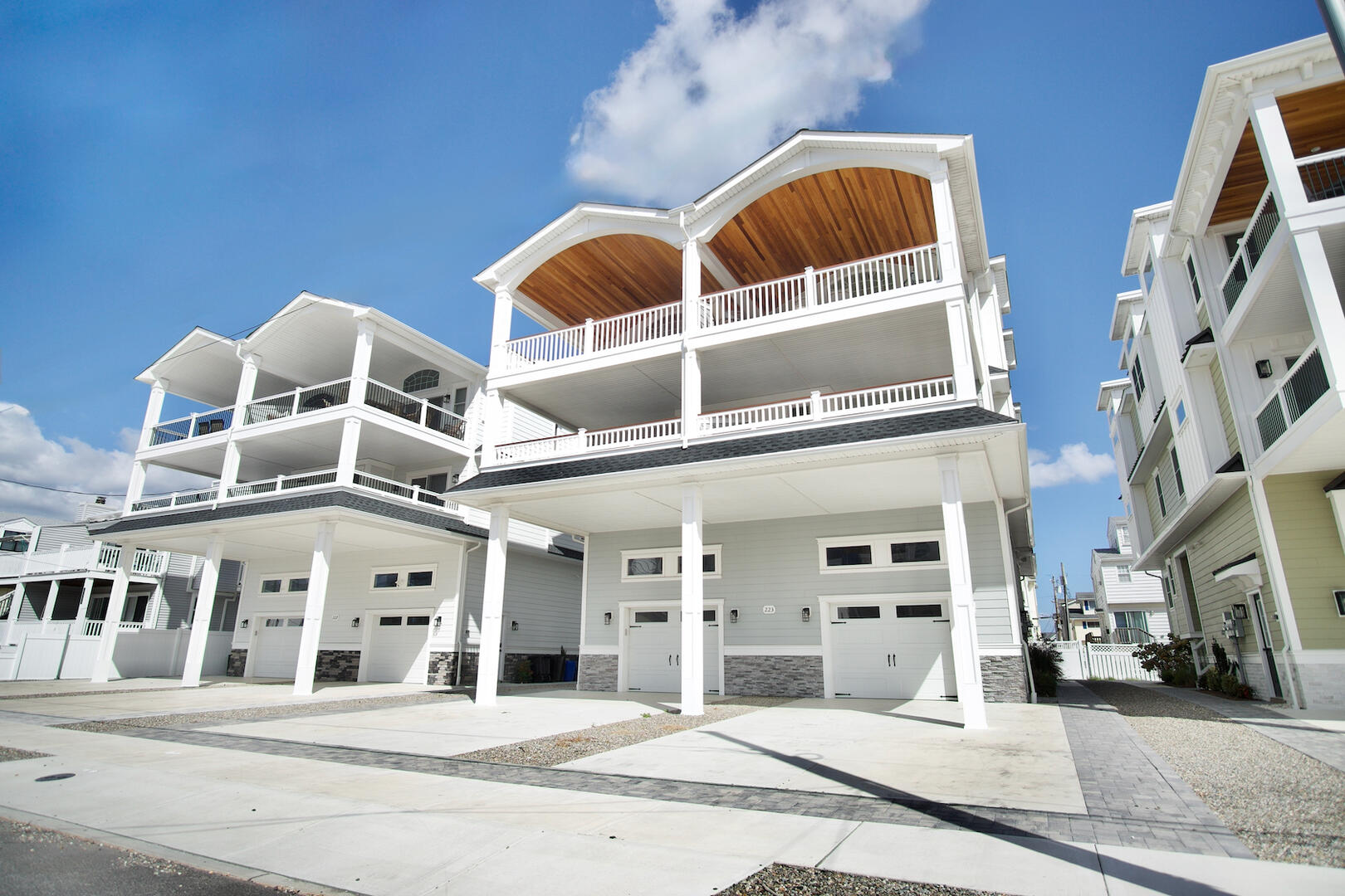 223 40th Street East | Sea Isle City, NJ | Long & Foster Vacation