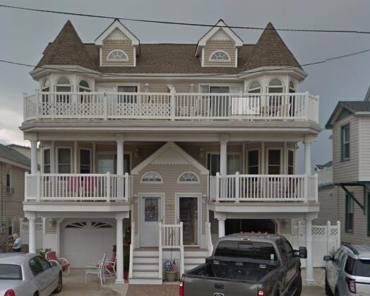Long & Foster Vacation Rentals-128 42nd Street West-image-1