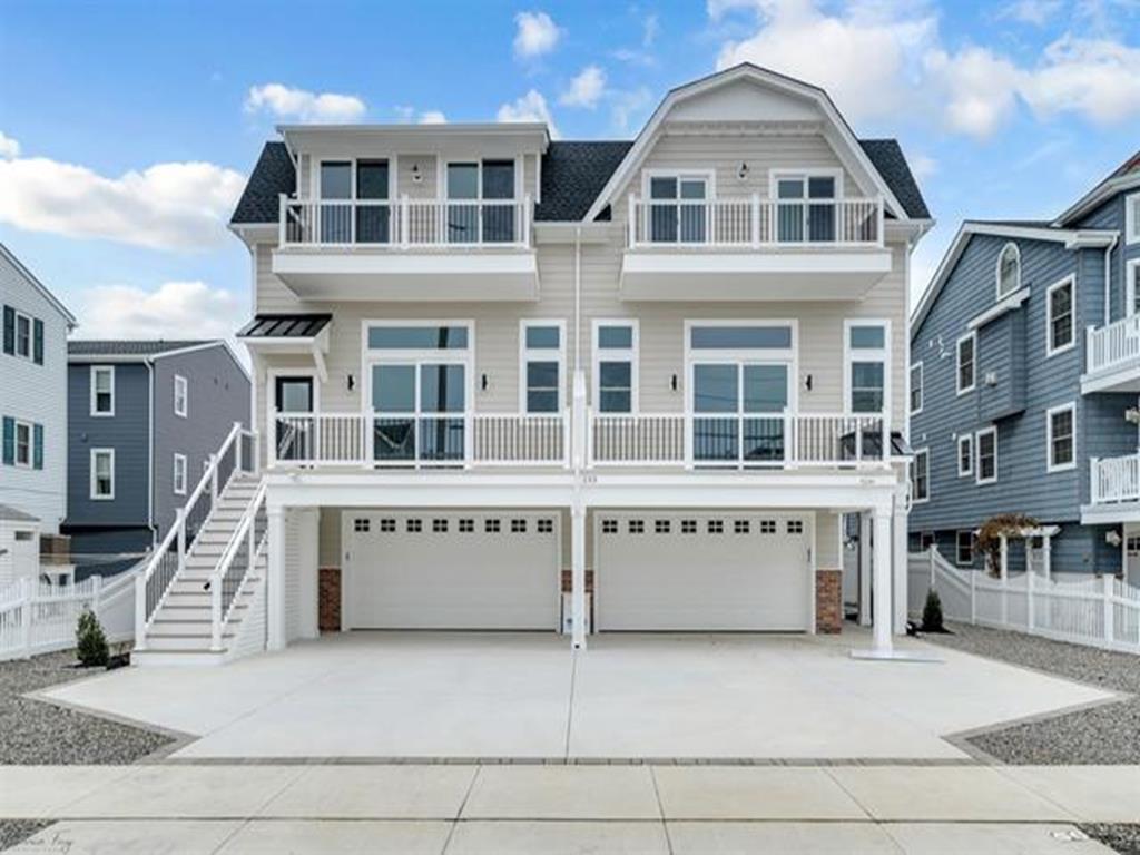 Long & Foster Vacation Rentals-133 37th Street West-image-1