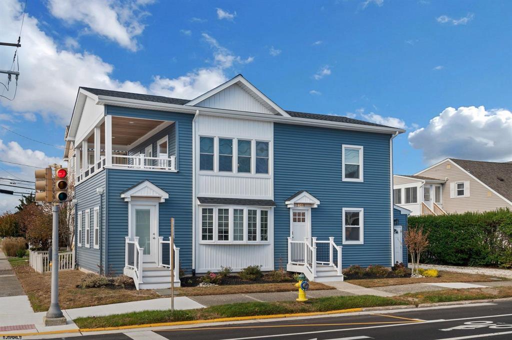 Long & Foster Vacation Rentals-2360 West Avenue-image-1