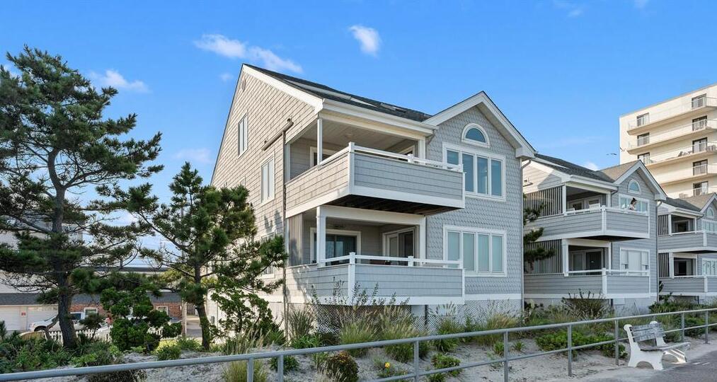 Long & Foster Vacation Rentals-3805 Pleasure Ave Unit 1-image-1
