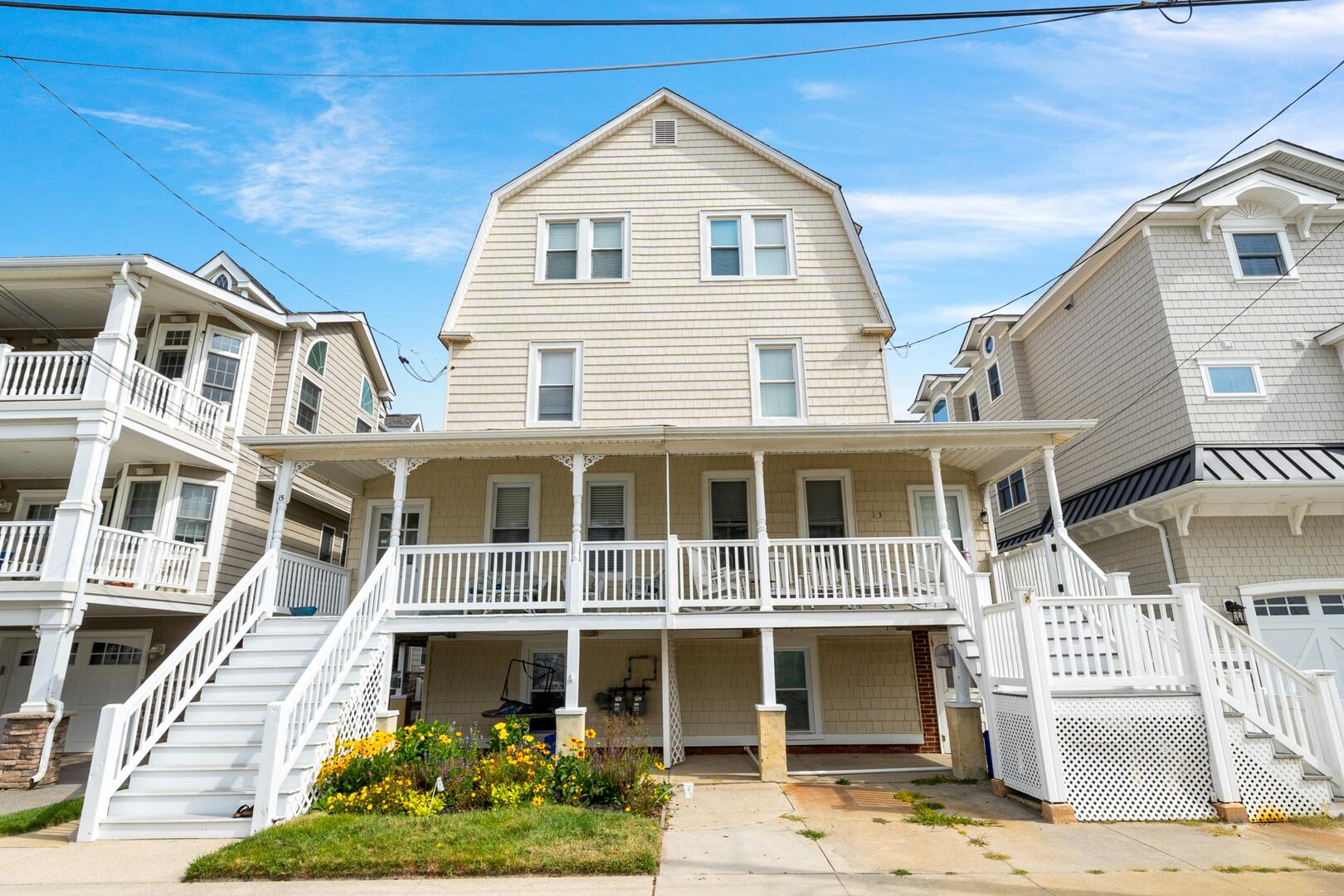 Long & Foster Vacation Rentals-13 51st Street East-image-1