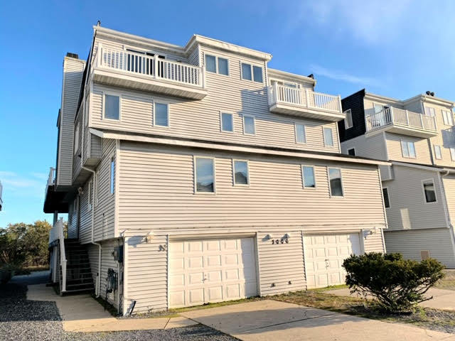 Long & Foster Vacation Rentals-3006 Marine Place North-image-1