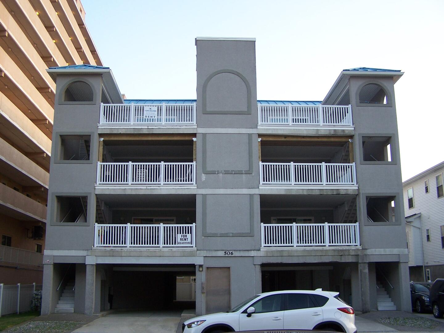 Long & Foster Vacation Rentals-506 E 19th Avenue Unit #300-image-1