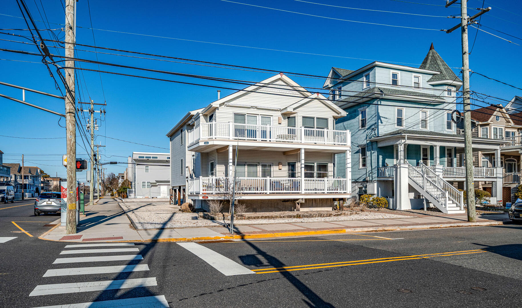 Long & Foster Vacation Rentals-801 5th St., 1st Floor-image-1