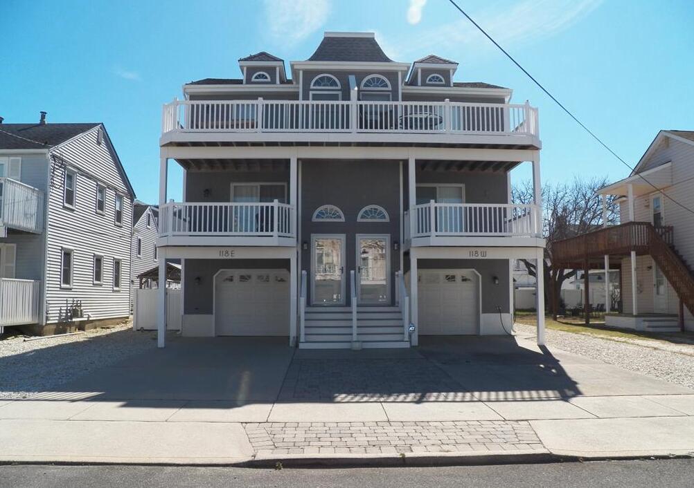 Long & Foster Vacation Rentals-118 82nd Street East-image-1