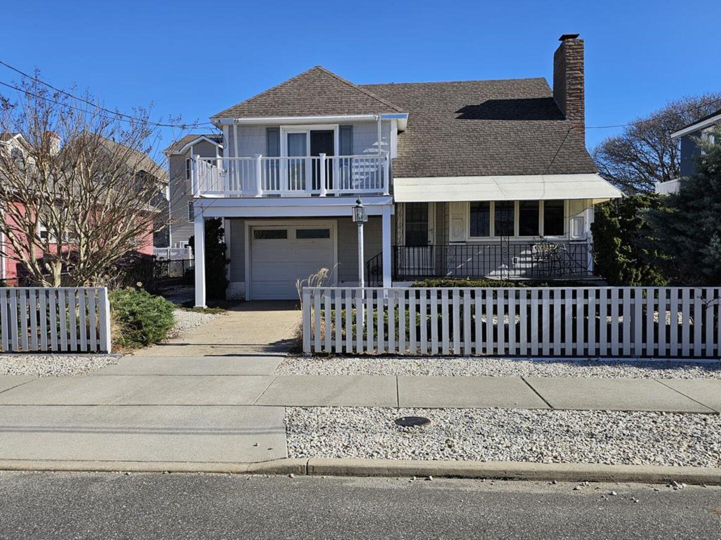 Long & Foster Vacation Rentals-113 91st Street-image-1