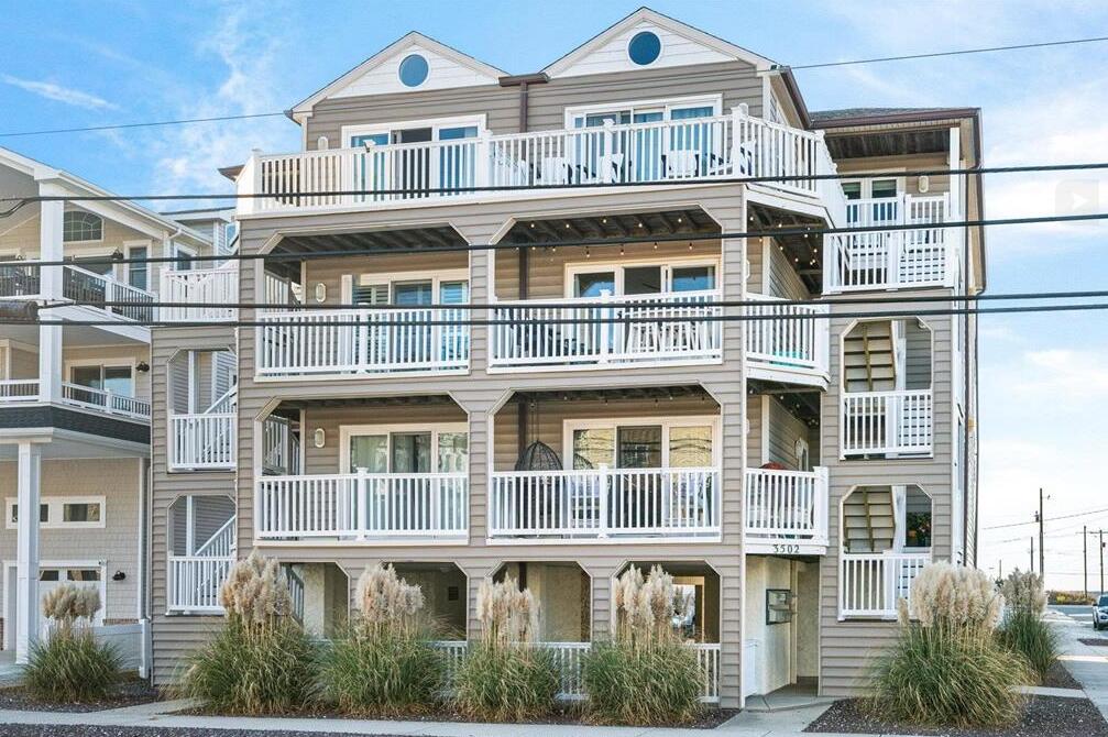 Long & Foster Vacation Rentals-3502 Landis Avenue #4-image-1