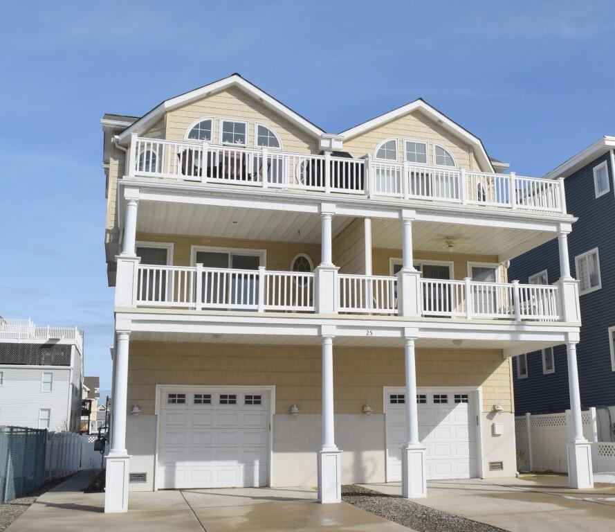 25 34th Street West | Sea Isle City, NJ | Long & Foster Vacation