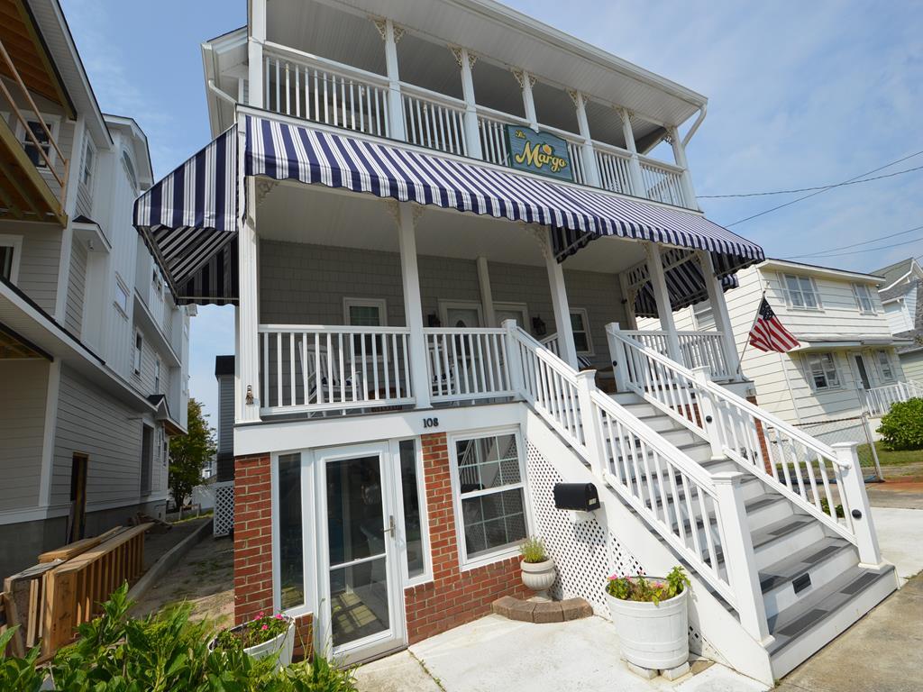Long & Foster Vacation Rentals-108 50th Street 1st Floor-image-1