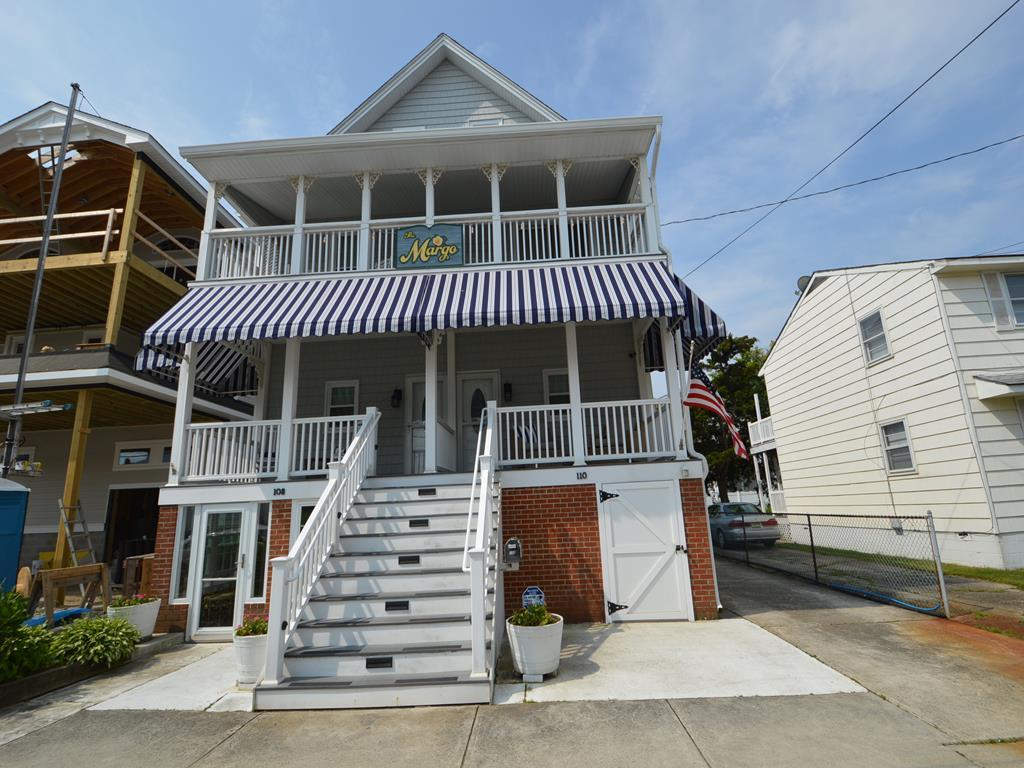 Long & Foster Vacation Rentals-108 50th Street 2nd & 3rd Floors-image-1