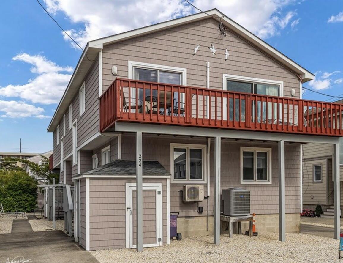 Long & Foster Vacation Rentals-224 82nd Street, Front-image-1