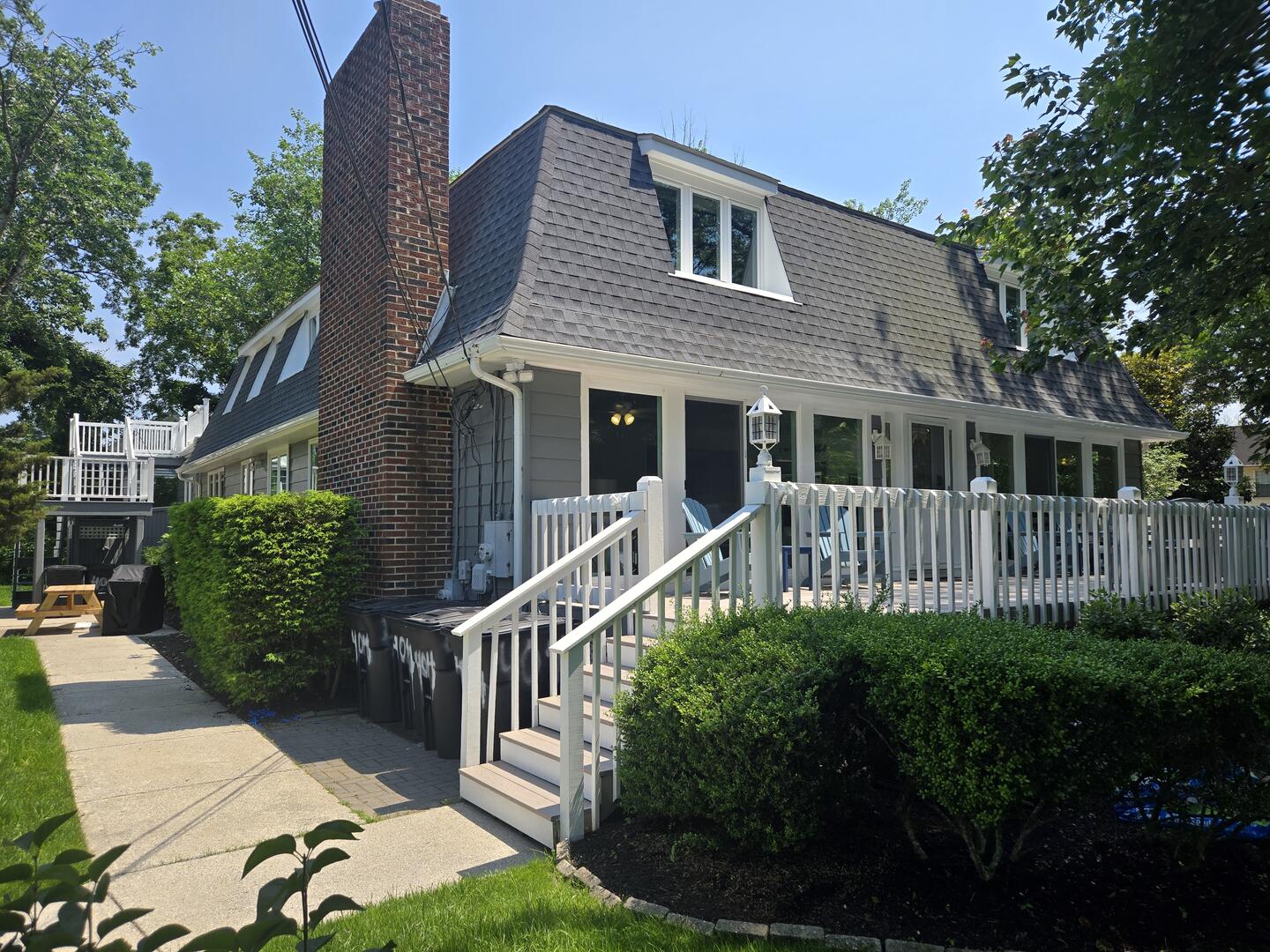 Long & Foster Vacation Rentals-404 Fourth Ave Whole House-image-1