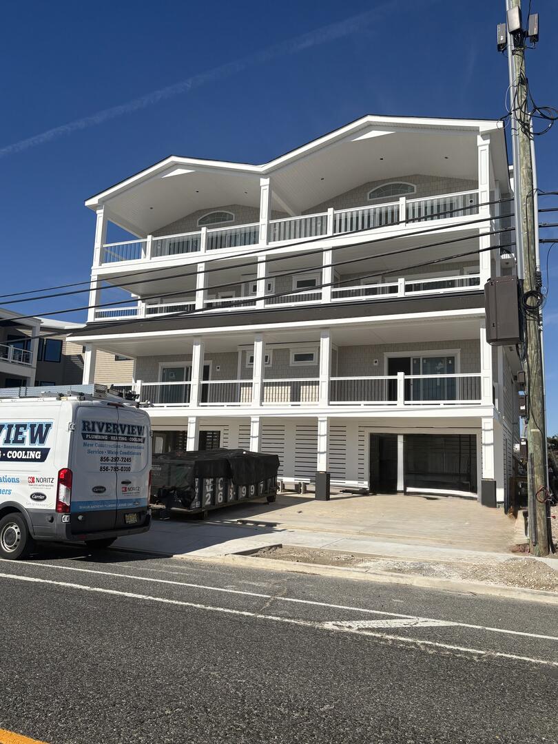 Long & Foster Vacation Rentals-912 Landis Avenue South-image-1