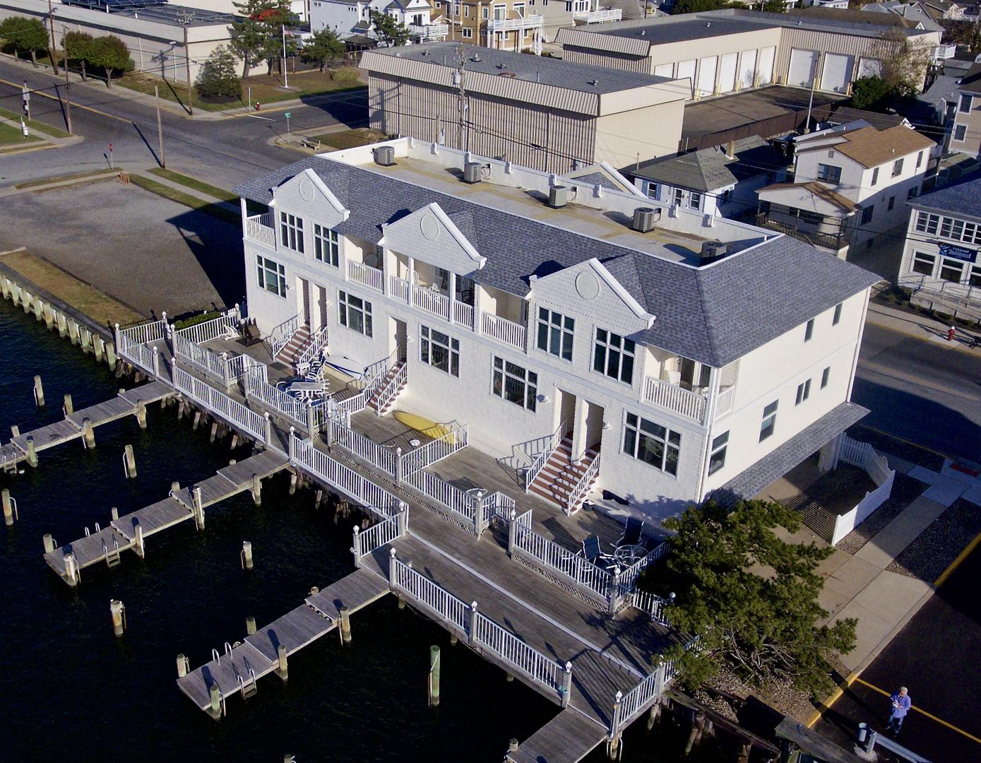Long & Foster Vacation Rentals-8129 Third Avenue, Unit 5-image-1
