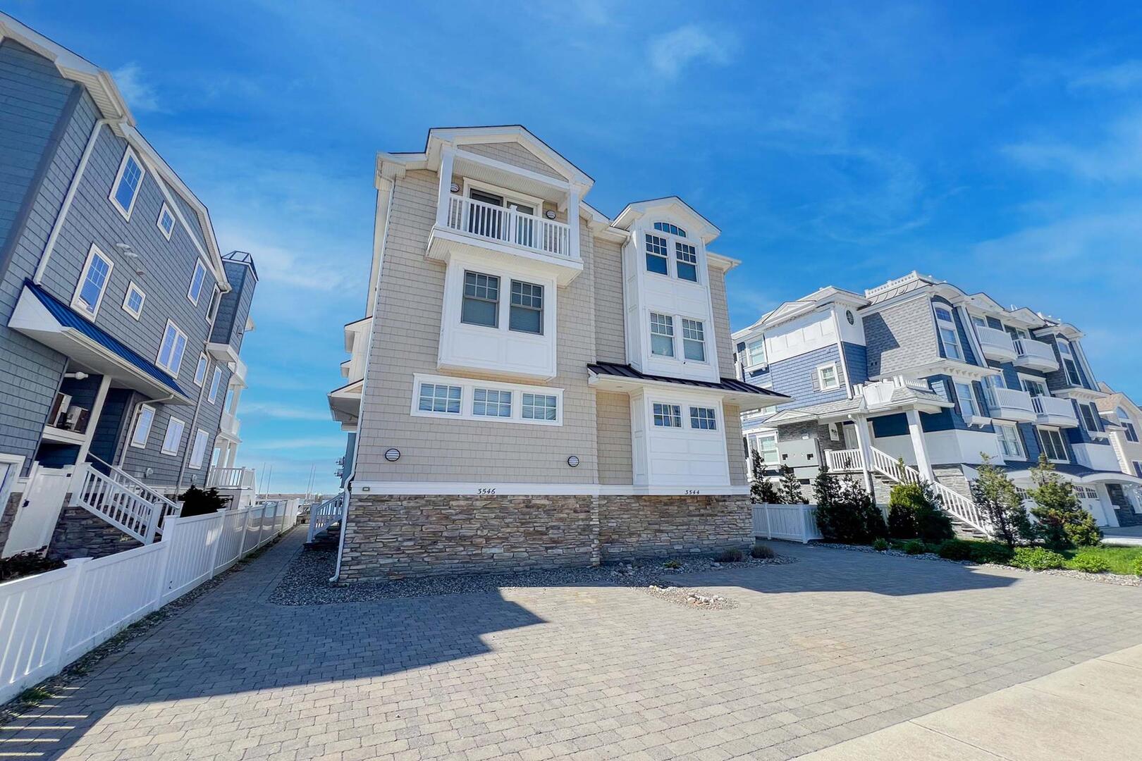 Long & Foster Vacation Rentals-3546 Ocean Drive-image-1