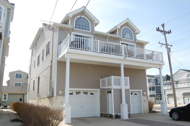 Long & Foster Vacation Rentals-30 51st Street East-image-1