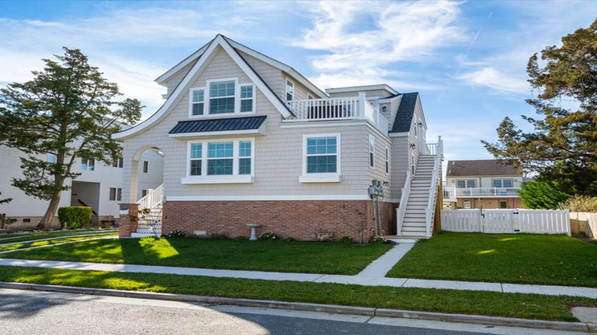 Long & Foster Vacation Rentals-377 94th Street-image-1
