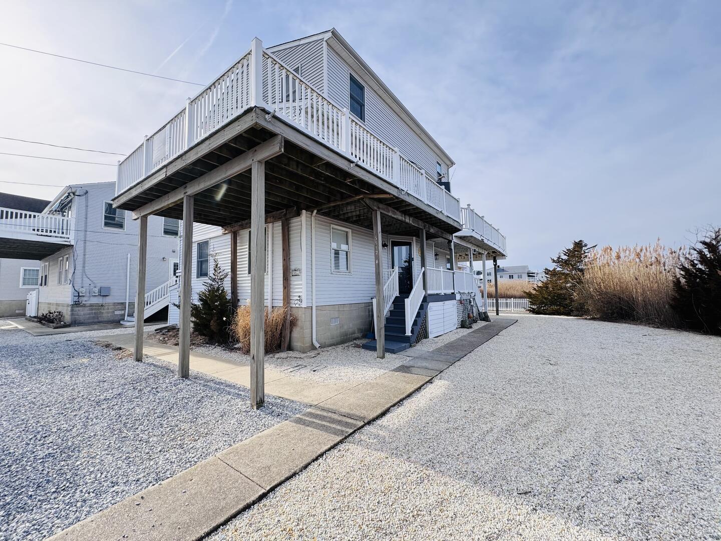 Long & Foster Vacation Rentals-5512 Roberts Avenue East-image-1