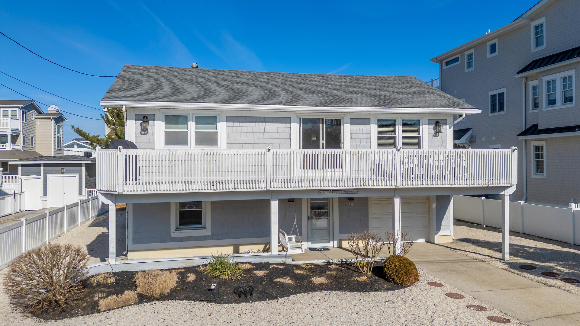 Long & Foster Vacation Rentals-229 68th Street-image-1