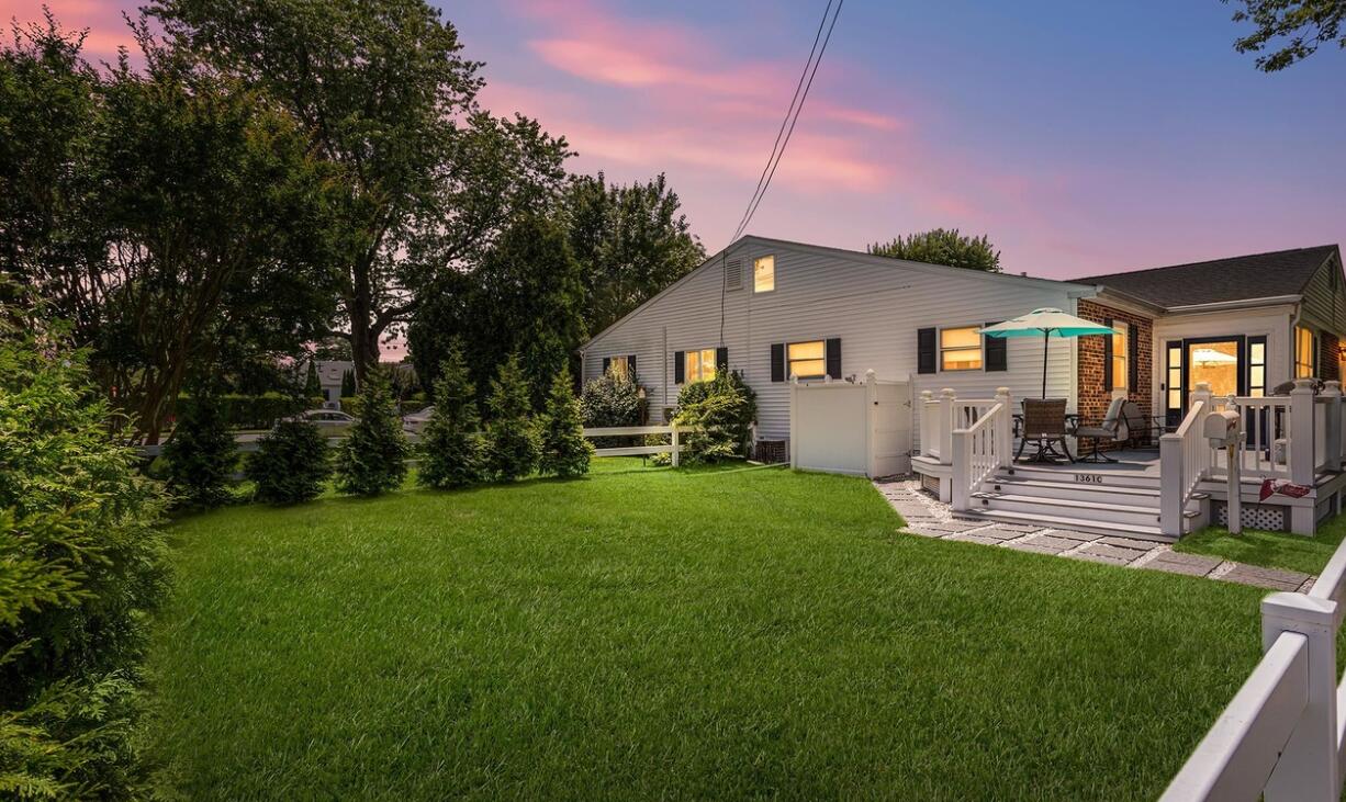 Long & Foster Vacation Rentals-1361C Illinois Ave-image-1