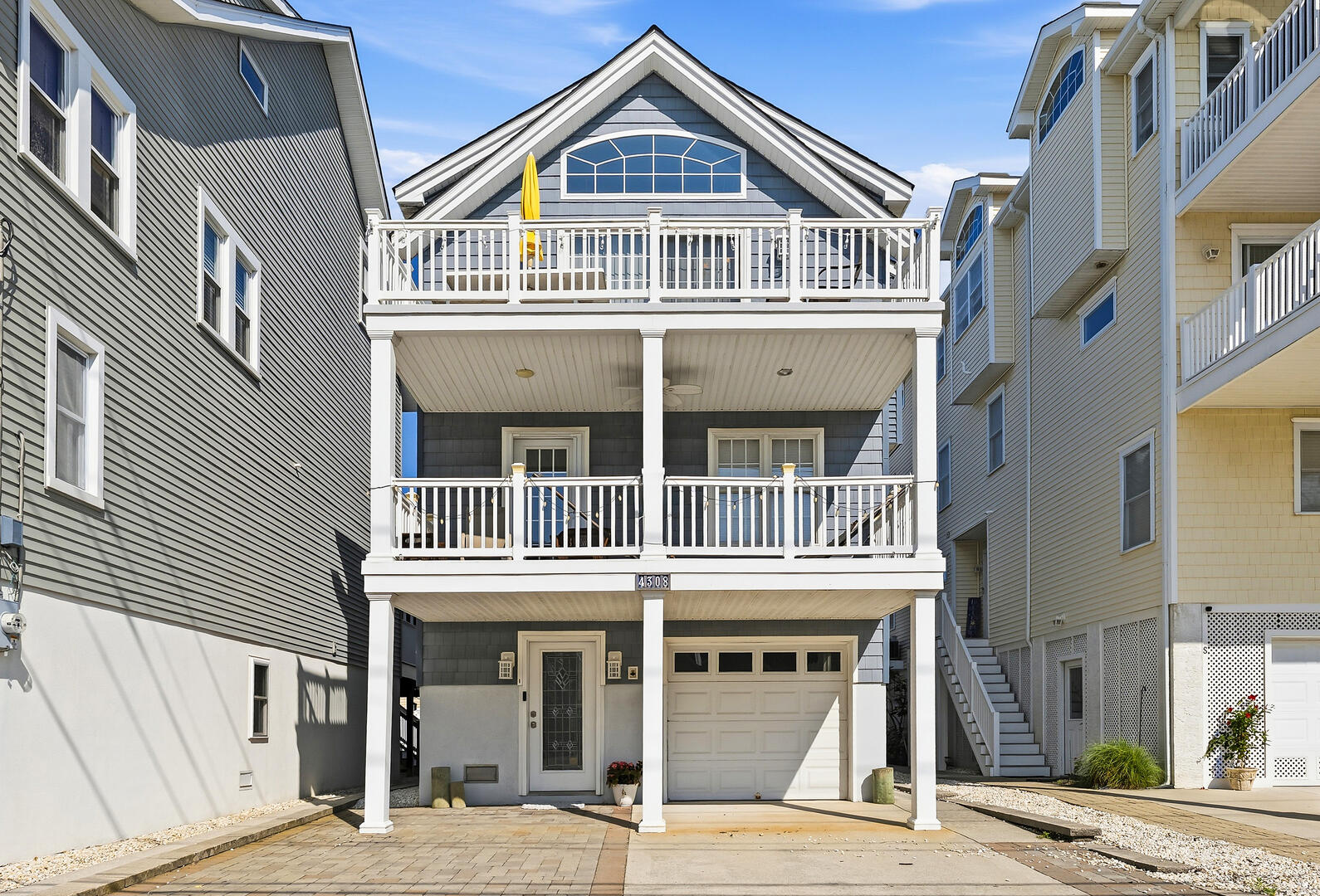 Long & Foster Vacation Rentals-4308 Central Avenue-image-1
