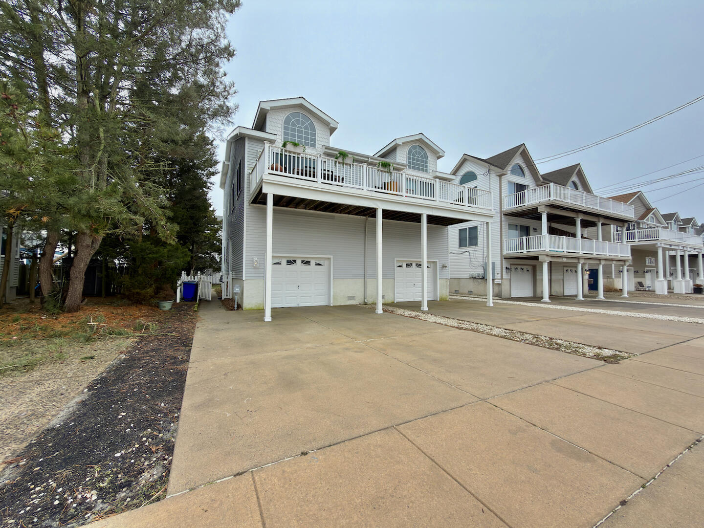 Long & Foster Vacation Rentals-210 81st Street East-image-1