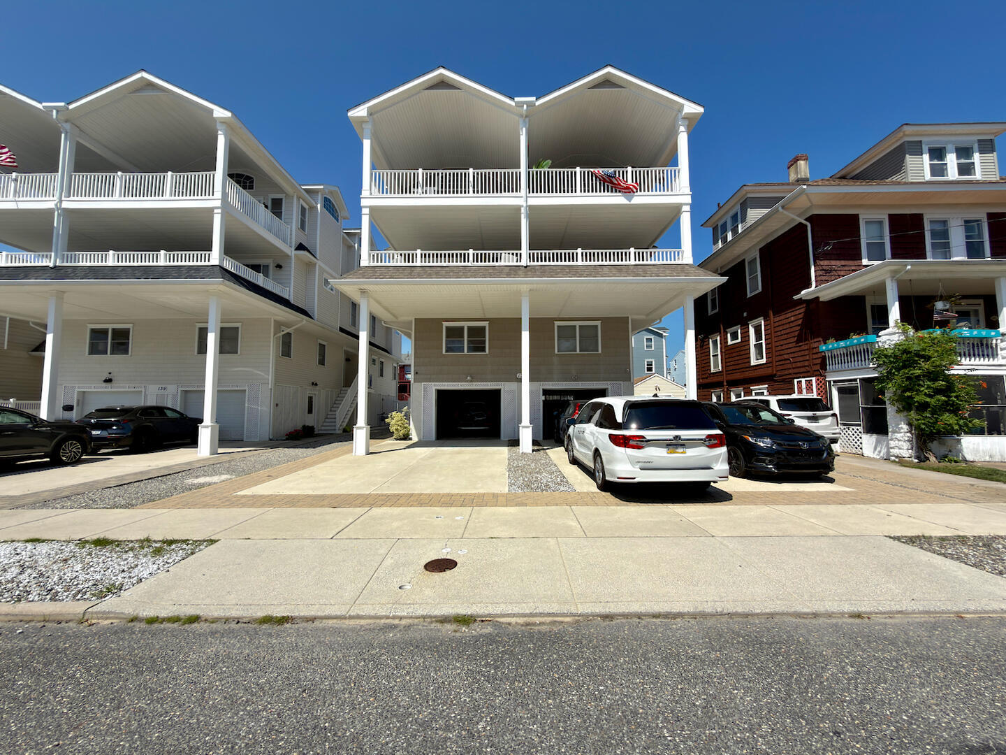 Long & Foster Vacation Rentals-135 47th Street West-image-1
