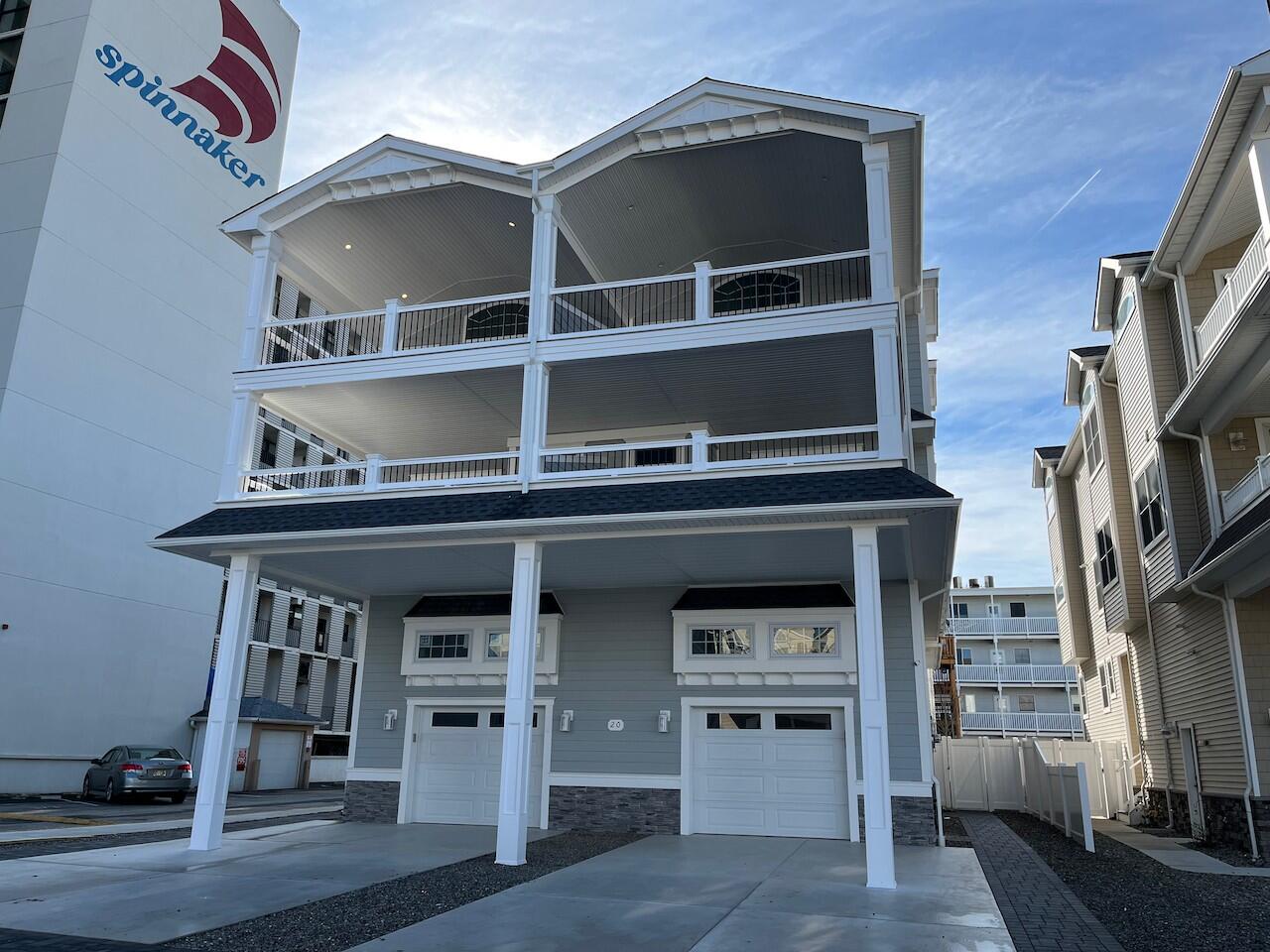 Long & Foster Vacation Rentals-20 37th Street West-image-1
