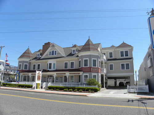 Long & Foster Vacation Rentals-4401 Landis Avenue 6-image-1