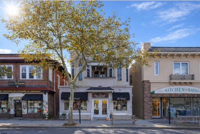 Long & Foster Vacation Rentals-925B Asbury Ave., 2nd-image-1