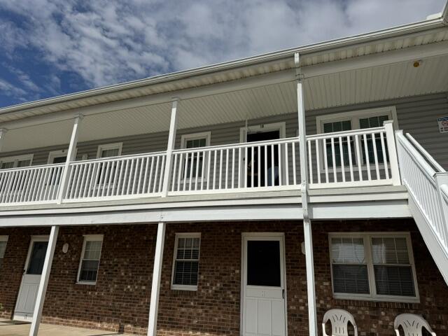 Long & Foster Vacation Rentals-825 Plymouth Place, Unit 18-image-1