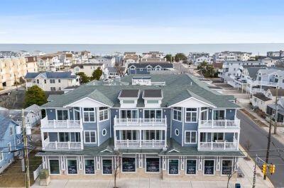 Long & Foster Vacation Rentals-8515 Landis Avenue #304-image-1