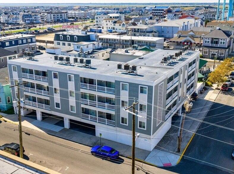 Long & Foster Vacation Rentals-3900 Pleasure Avenue 107-image-1