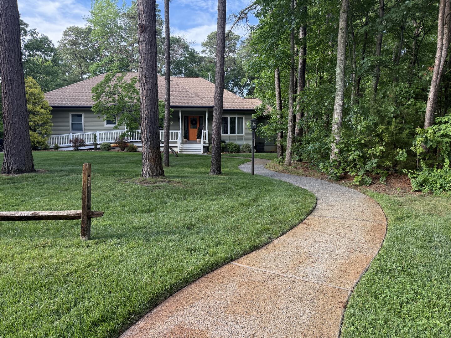 Long & Foster Vacation Rentals-104 E. Woodland Ave-image-1