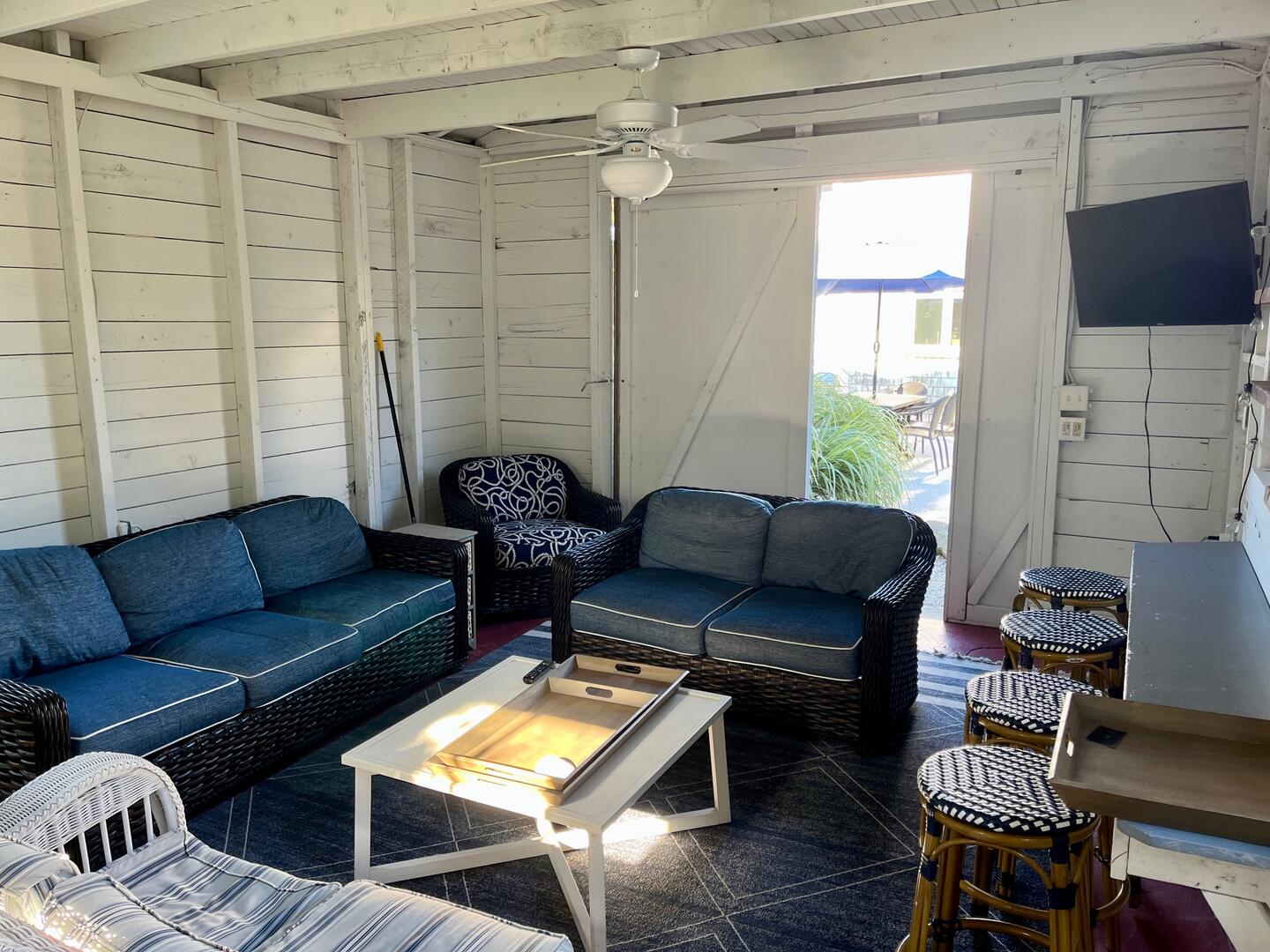 photo 42 rental 15346